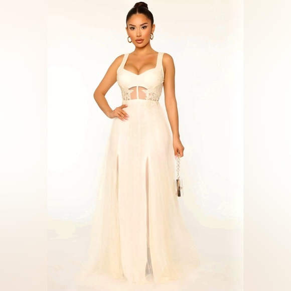 Big Moments Maxi Dress - Picture 3 of 9